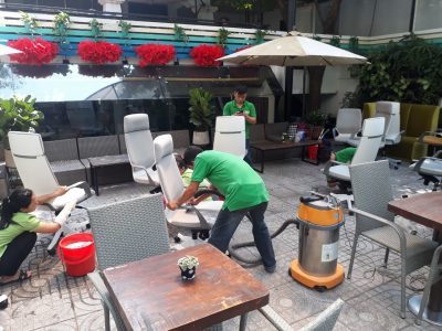 bảng-giá-dịch-vụ-giặt-ghế-văn-phòng-tại-tphcm